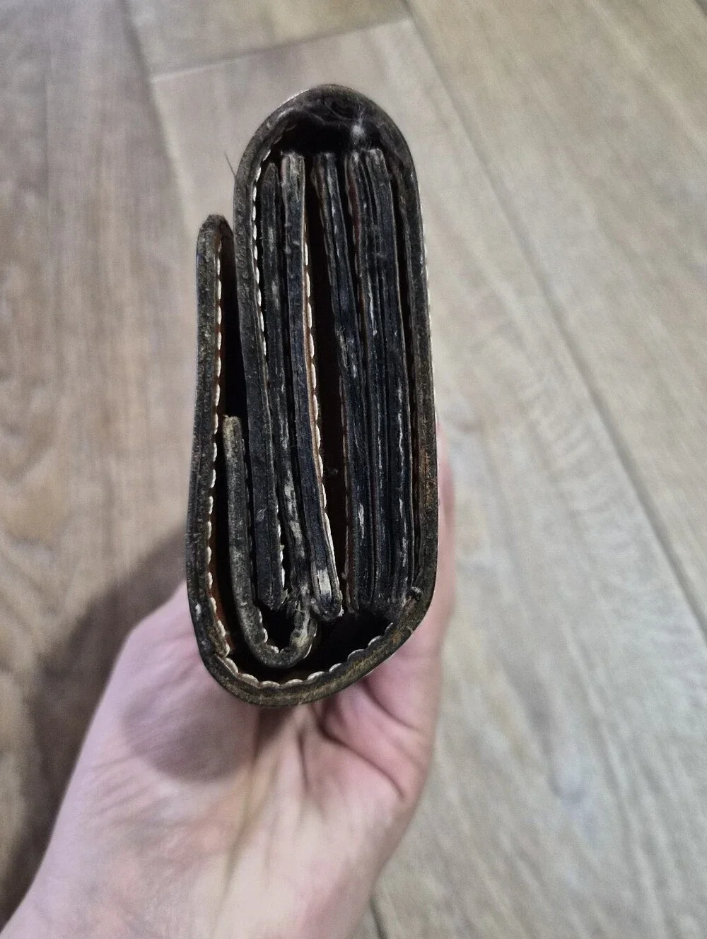 Patricia Nash Trifold Brown Leather Wallet - Picture 5 of 9